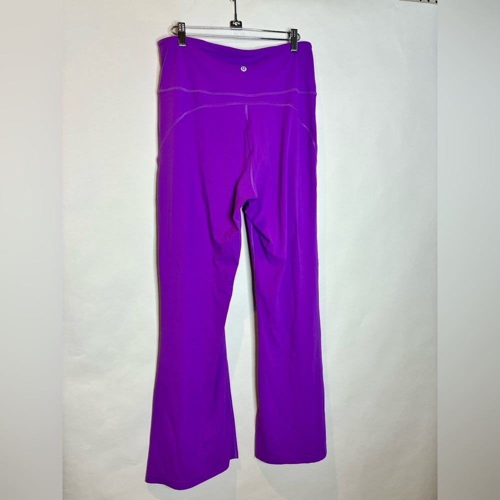 Lululemon | Super High Rise flared Pants